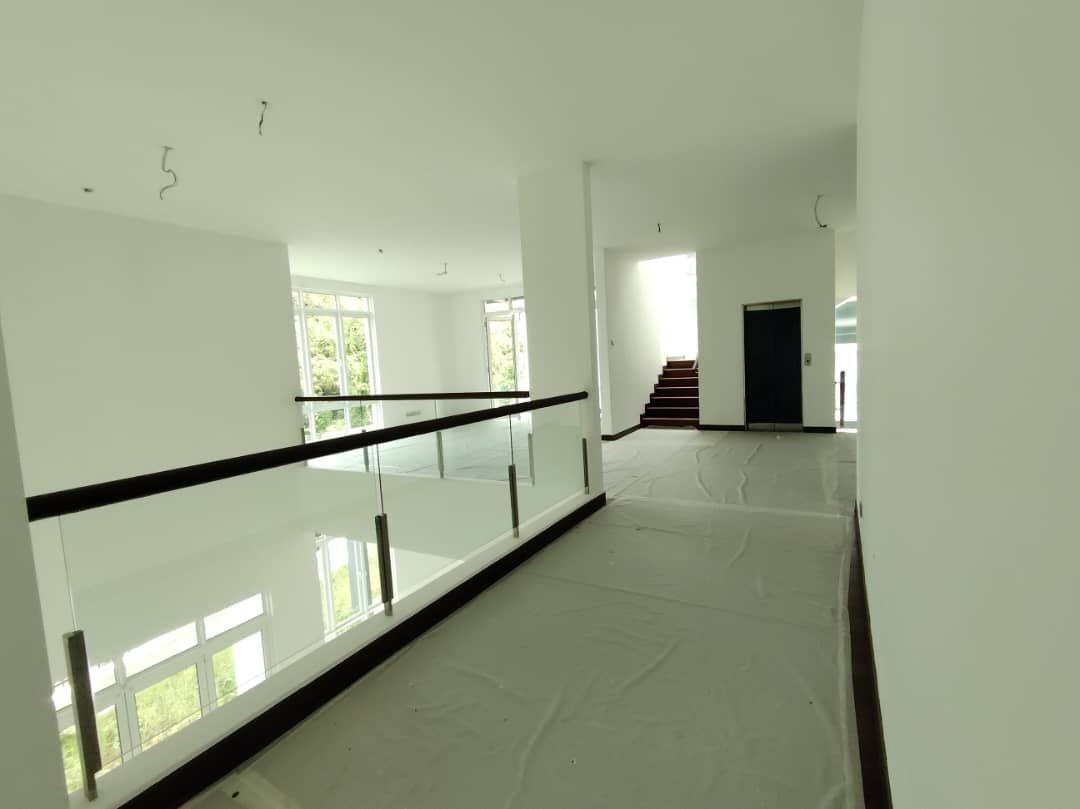 Three Storey Bungalow Ttdi Heights New Completed - photo 2