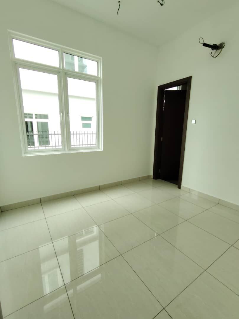 Three Storey Bungalow Ttdi Heights New Completed - photo 8