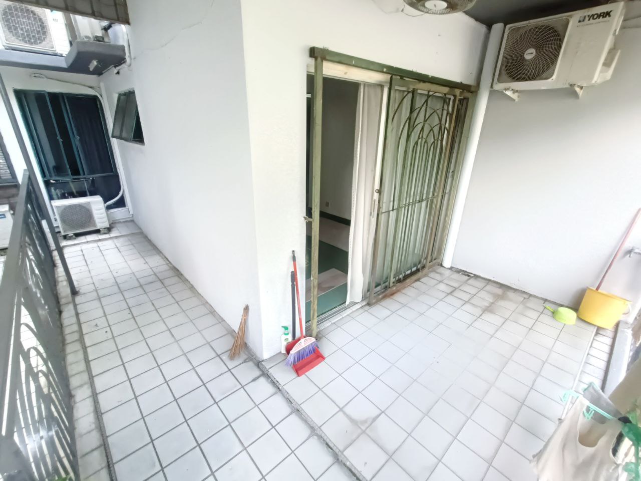The Palladium Keramat Low Level - photo 8