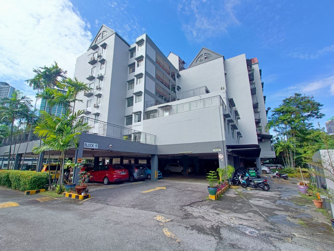 The Palladium Keramat Low Level - photo 13