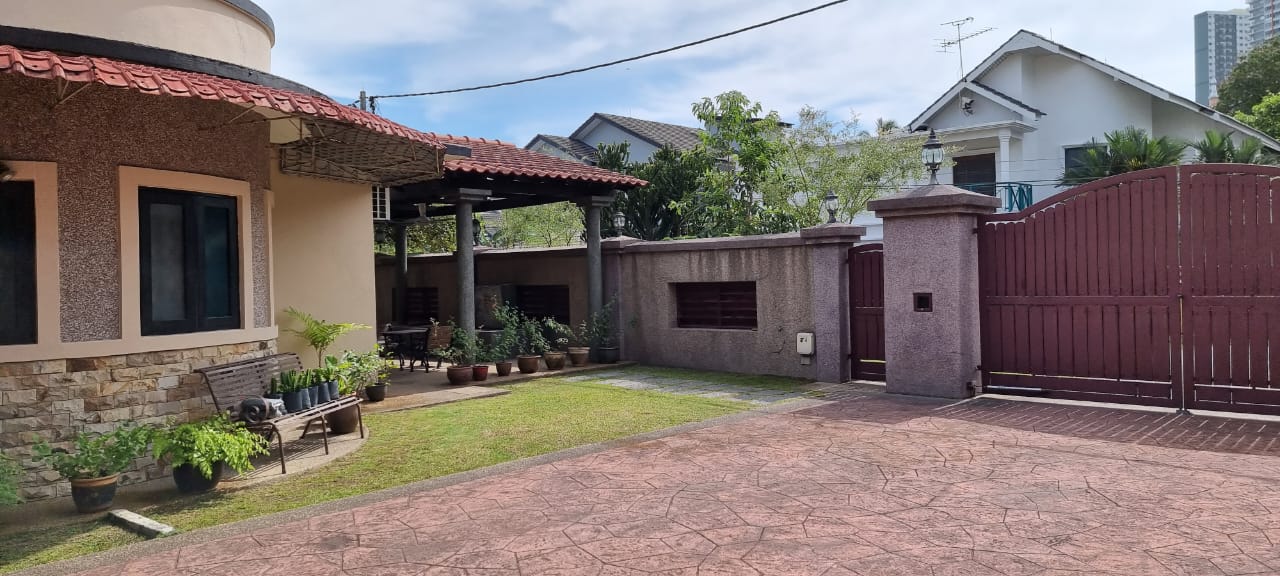 Single Storey Bungalow Jalan Kent - photo 2