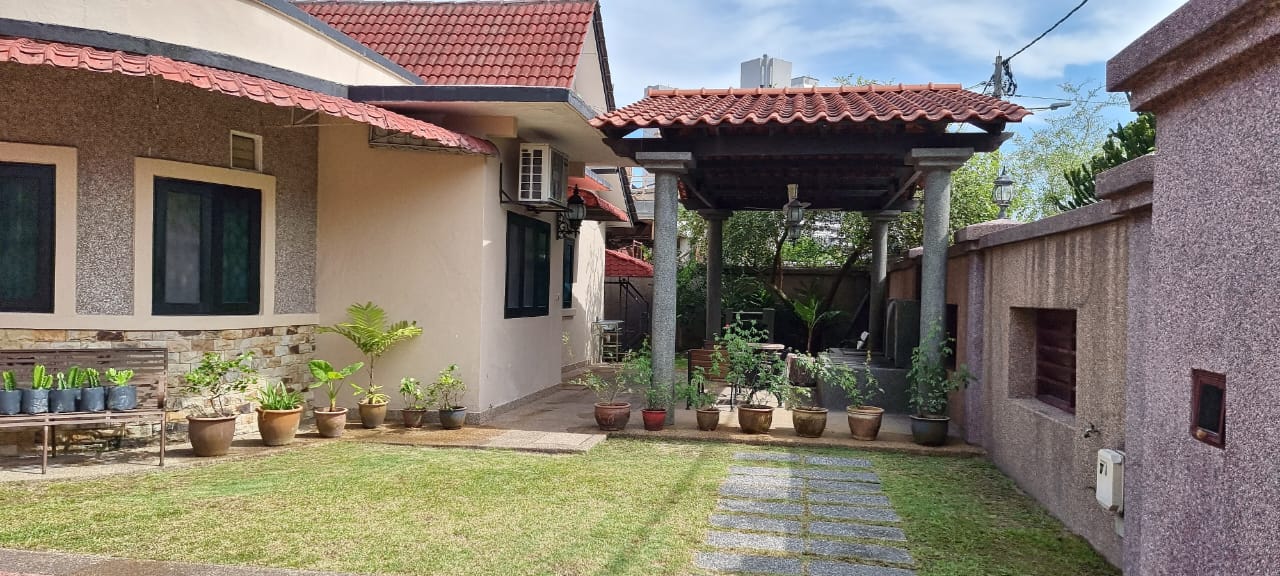 Single Storey Bungalow Jalan Kent - photo 10
