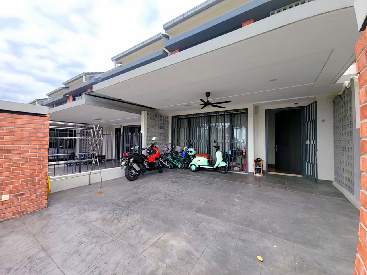 Double Storey Inter Elmina Green 4 Seksyen u17 - photo 3