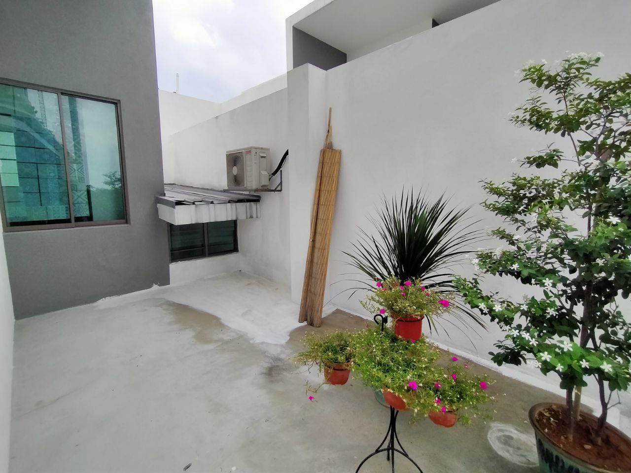 Three Storey Superlink Lake Point Residence Cyber - photo 7