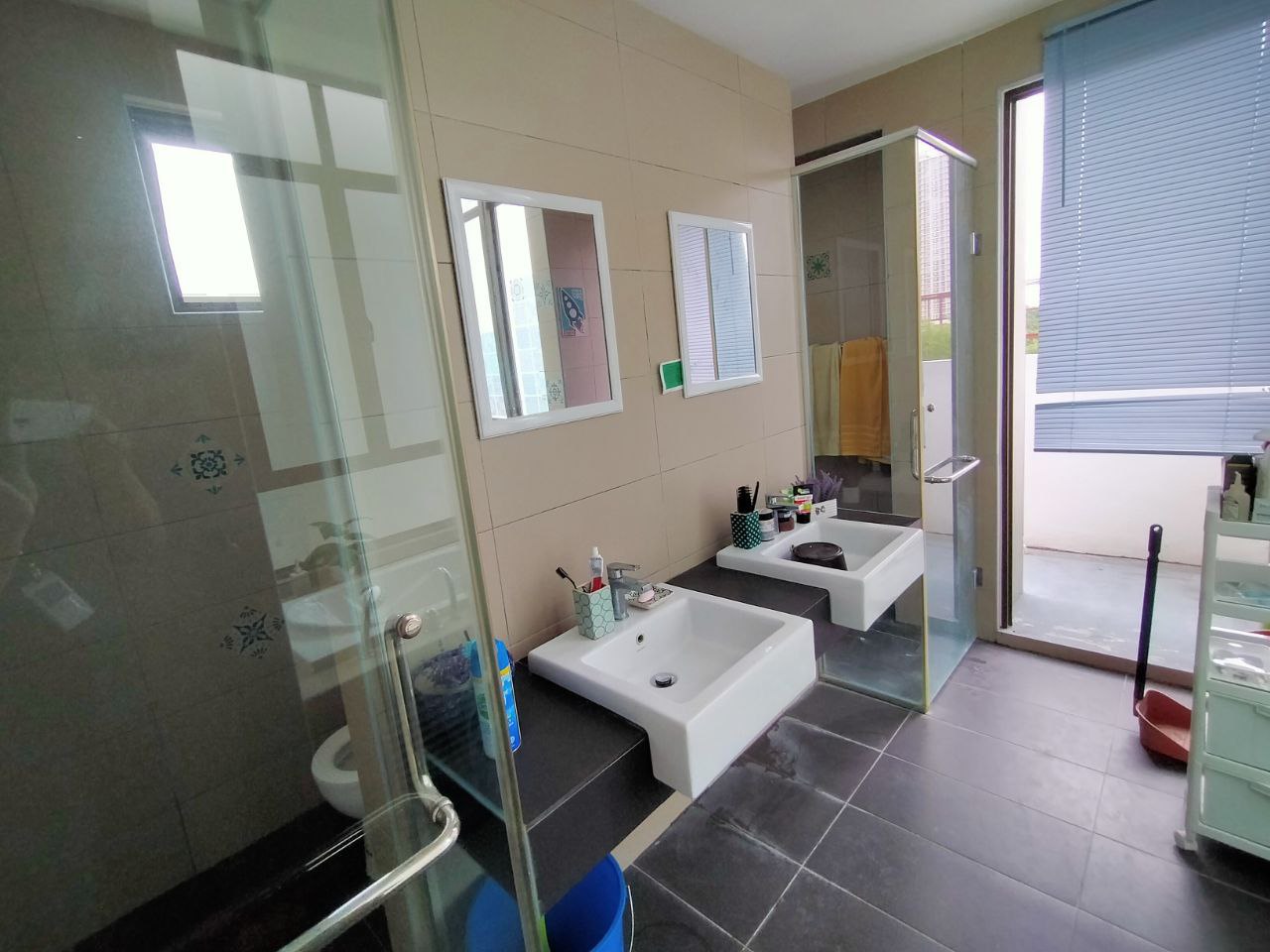 Three Storey Superlink Lake Point Residence Cyber - photo 9