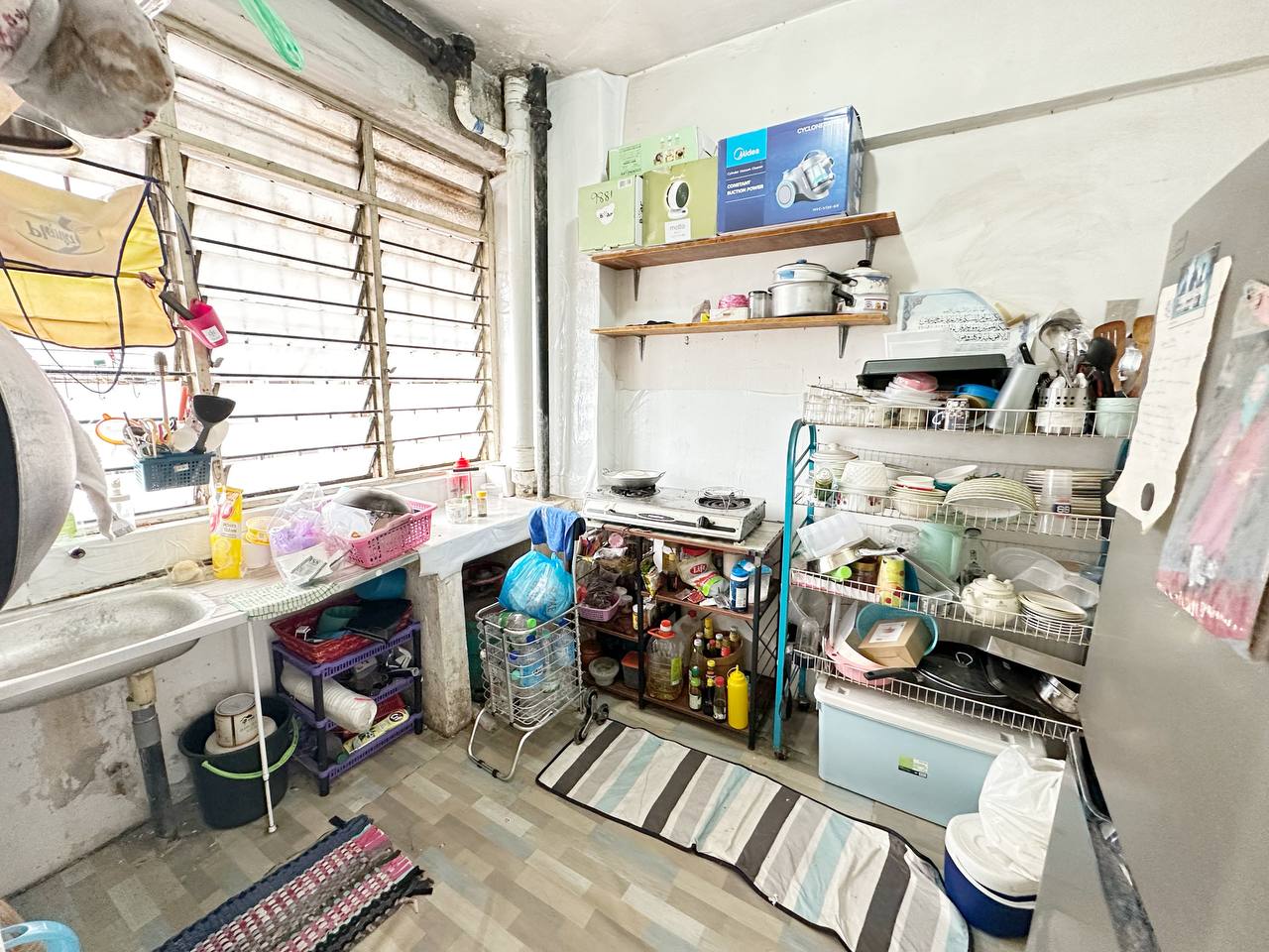 Flat Pkns Kg Baru Kl Blok B - photo 2
