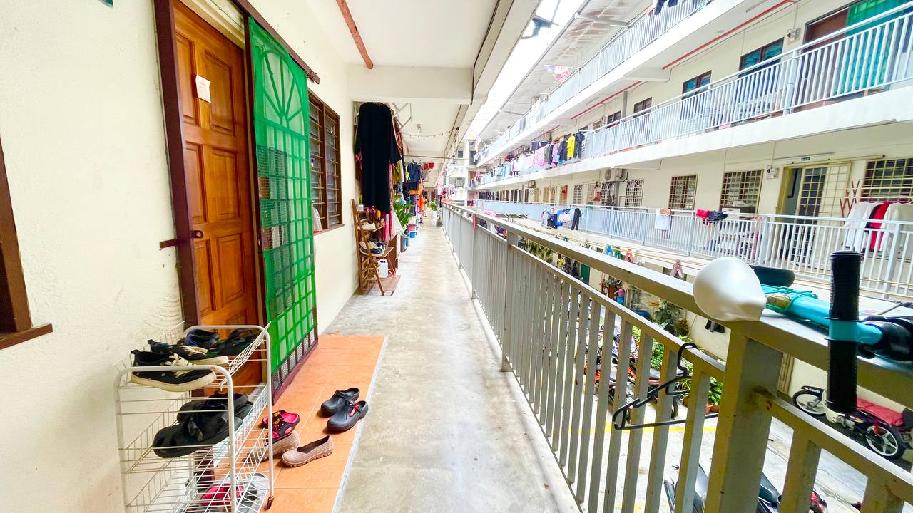 Seri Perindu Apartment Alam Damai Cheras Level 1 - photo 2
