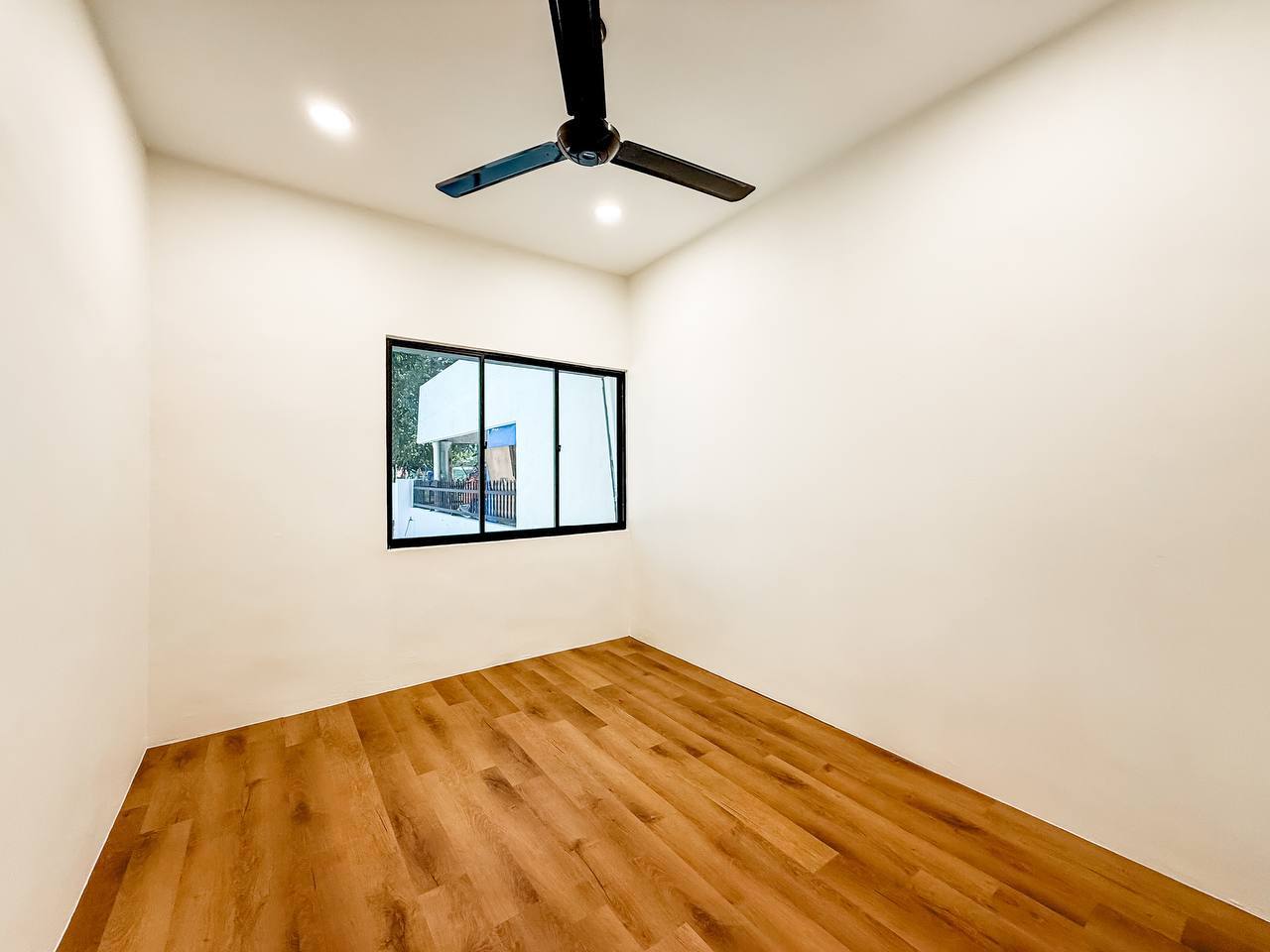Single Storey Jalan Tioman Taman Setapak Newly Re - photo 10