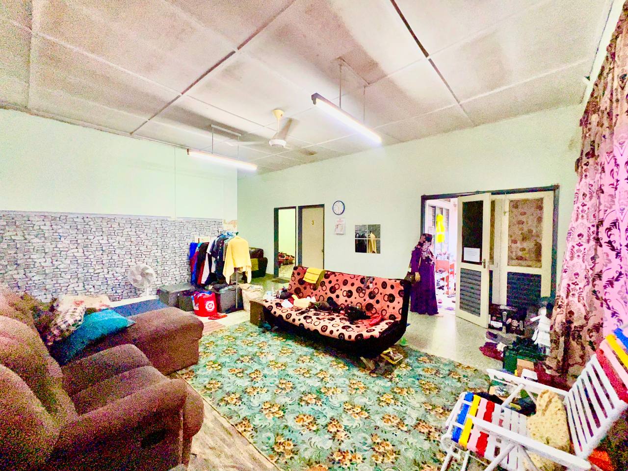 Single Storey Bungalow Seri Kembangan Near upm - photo 2