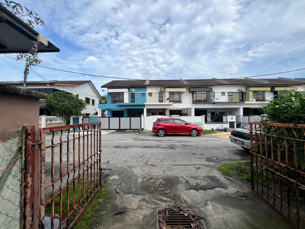 Double Storey Inter Saujana Utama 3 Partly Furnish - photo 3