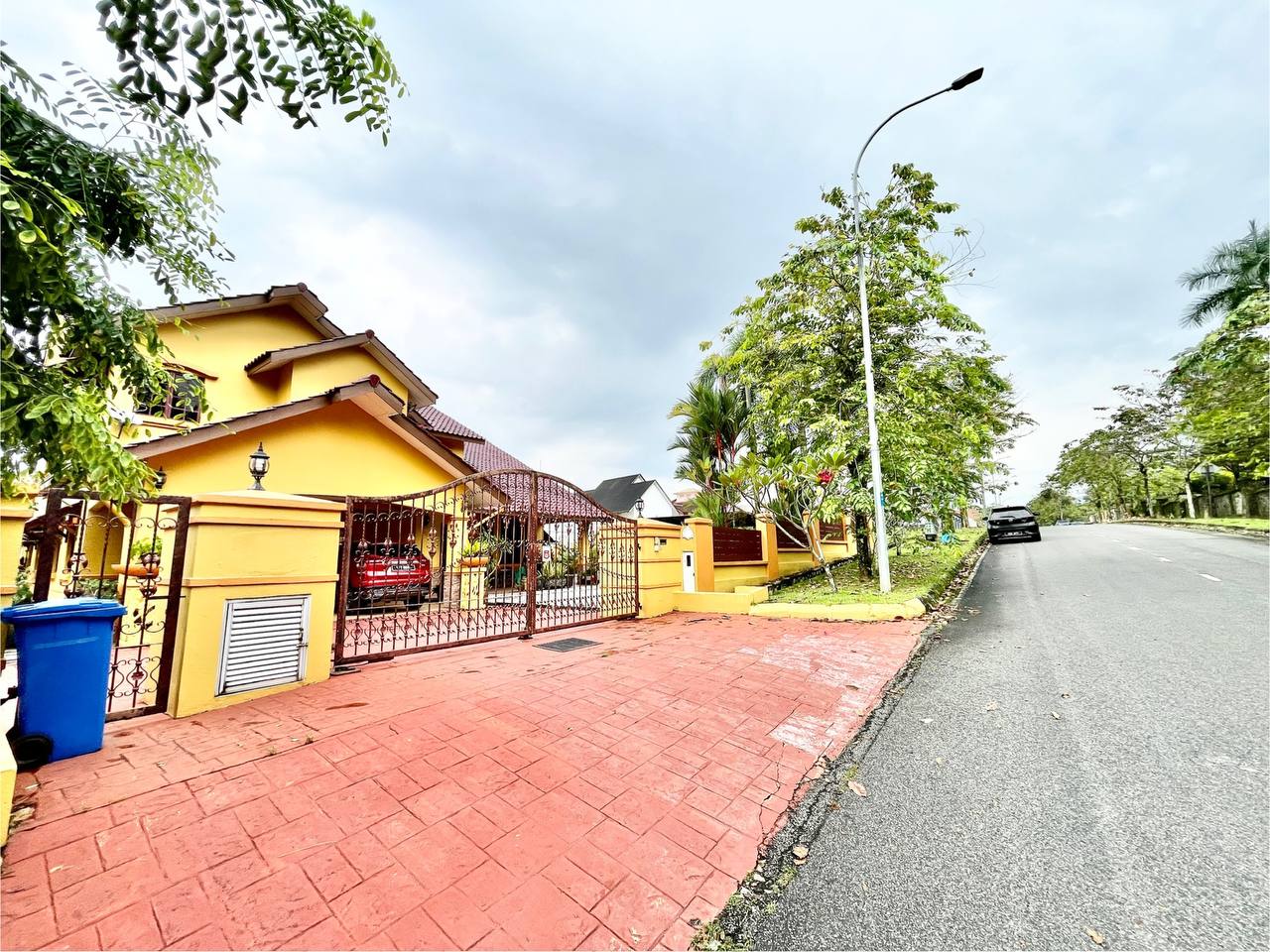 Double Storey Bungalow Kayangan Heights Shah Alam - photo 2