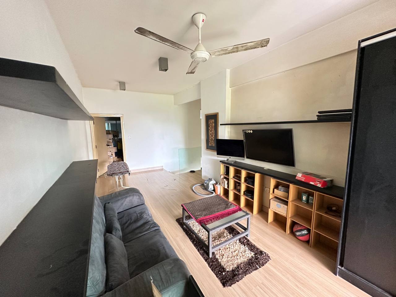 Partly Furnish Armanee Duplex Damansara Perdana - photo 11