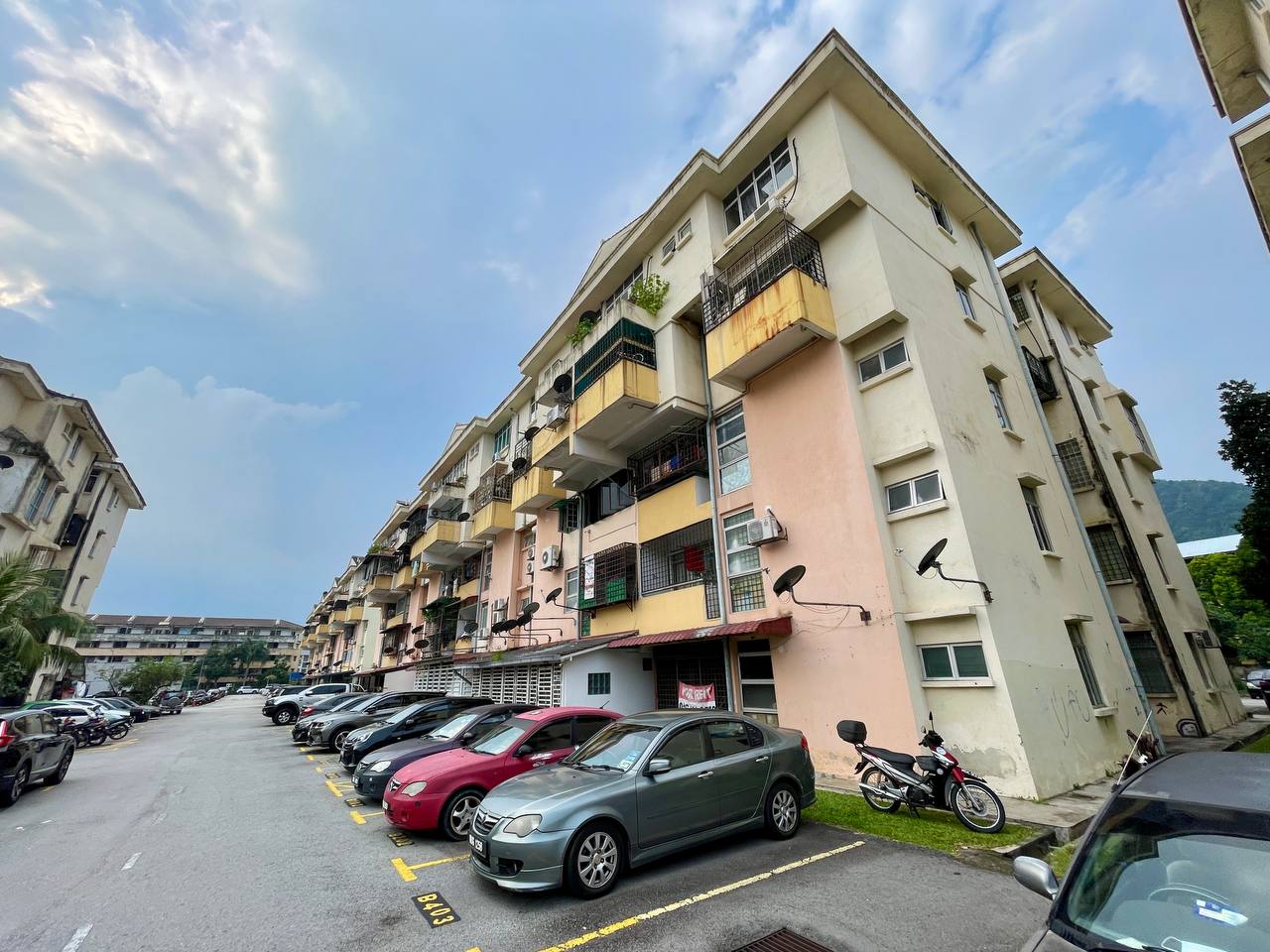 Casmaria Duplex Walk up Apartment Batu Caves - photo 2