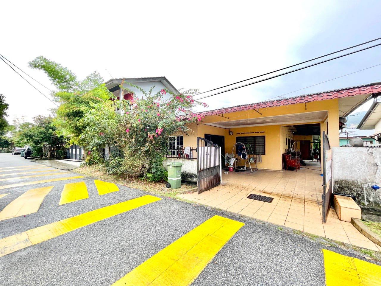 Single Storey Bungalow Taman Batu Muda Kl - photo 2