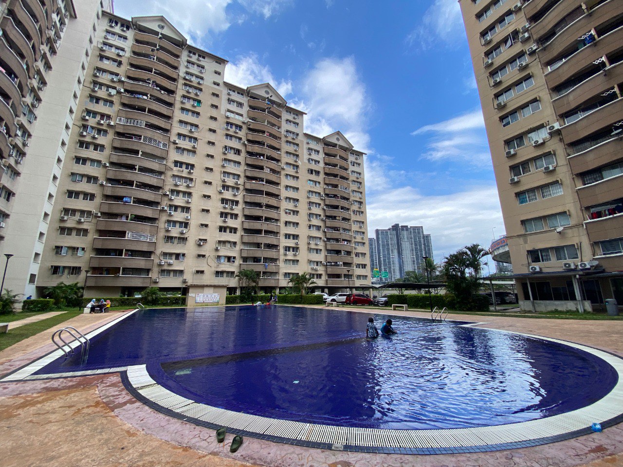 Medium Floor Sentul Utama Condo - photo 2