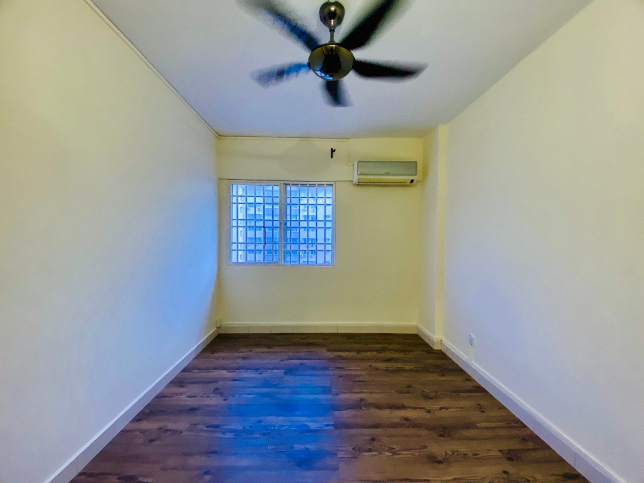 Medium Floor Sentul Utama Condo - photo 7