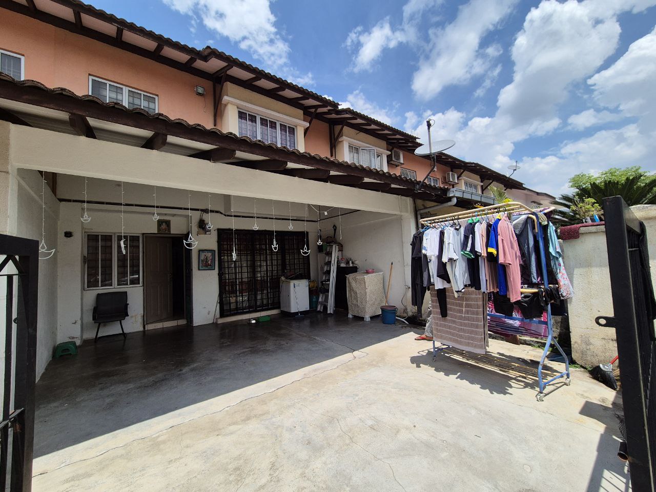 Double Storey Inter Taman Putra Prima Puchong - photo 2