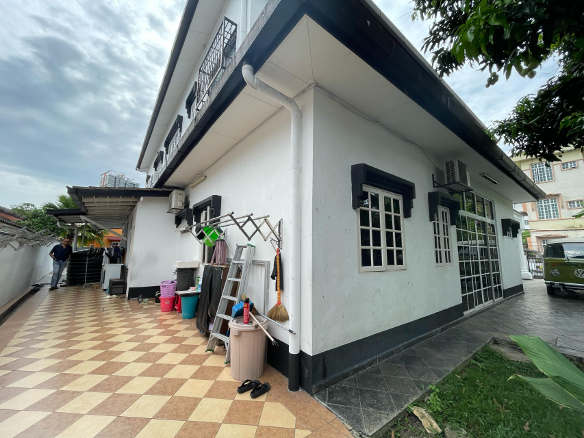 Double Storey Bungalow Jalan Kent with swimming po - photo 5