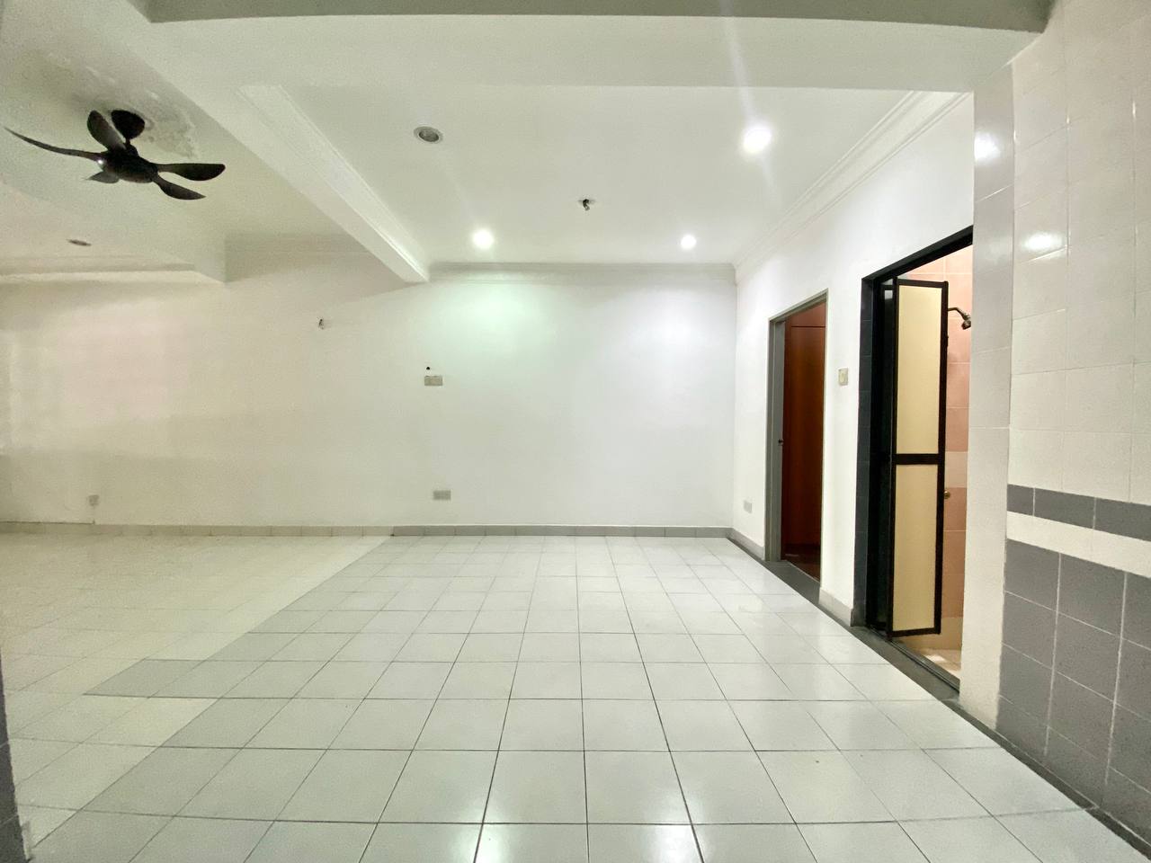 Double Storey Terrace Seksyen U5 Subang Bestari - photo 9