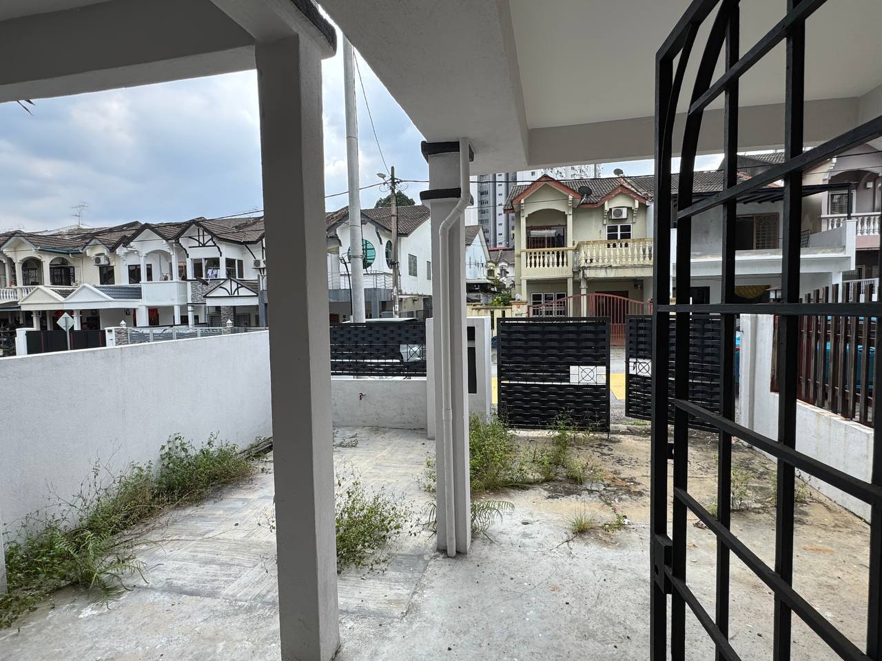 Double Storey Taman Wangsa Permai Kepong - photo 2