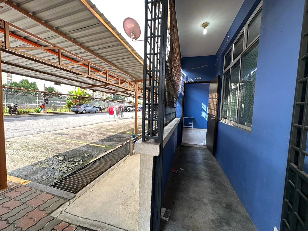Townhouse Pinggiran Cempaka Ampang Groundfloor - photo 3