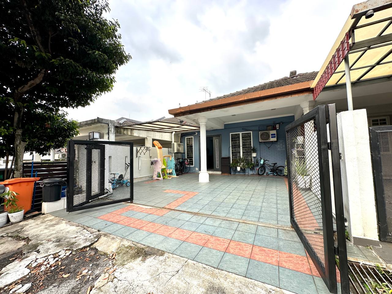 Single Storey Seksyen 11 Shah Alam Partly Furnish - photo 2