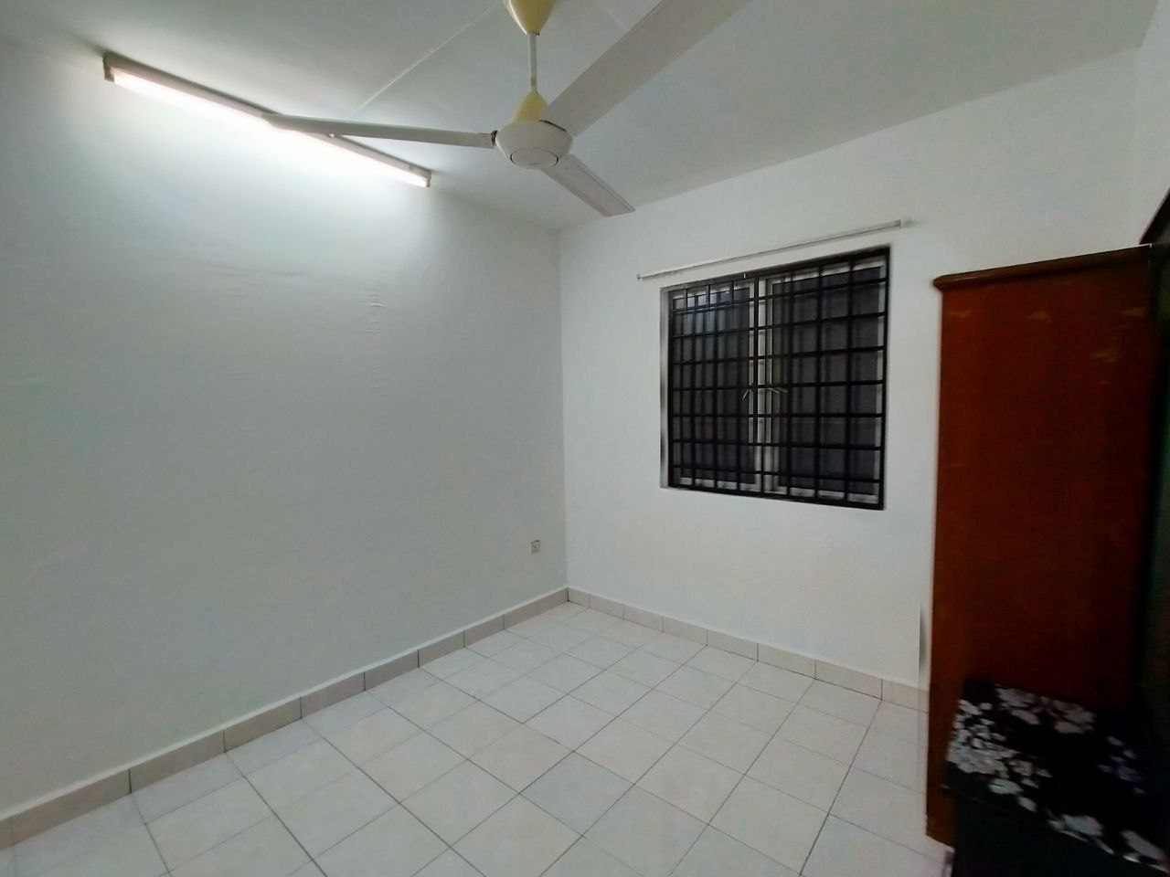 Partly Furnish Flora Damansara Perdana - photo 2