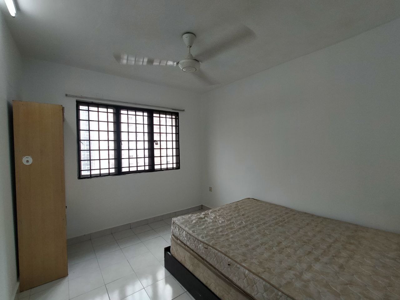 Partly Furnish Flora Damansara Perdana - photo 10
