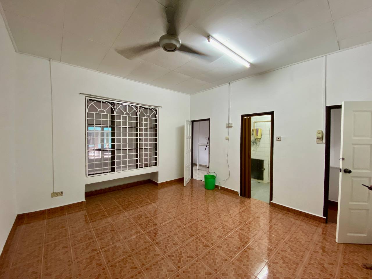 Double Storey Taman Desa Ria Pjs 5 - photo 11