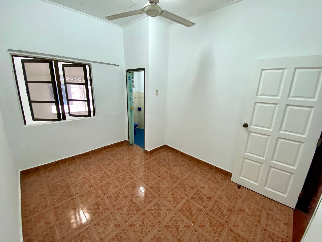 Double Storey Taman Desa Ria Pjs 5 - photo 13