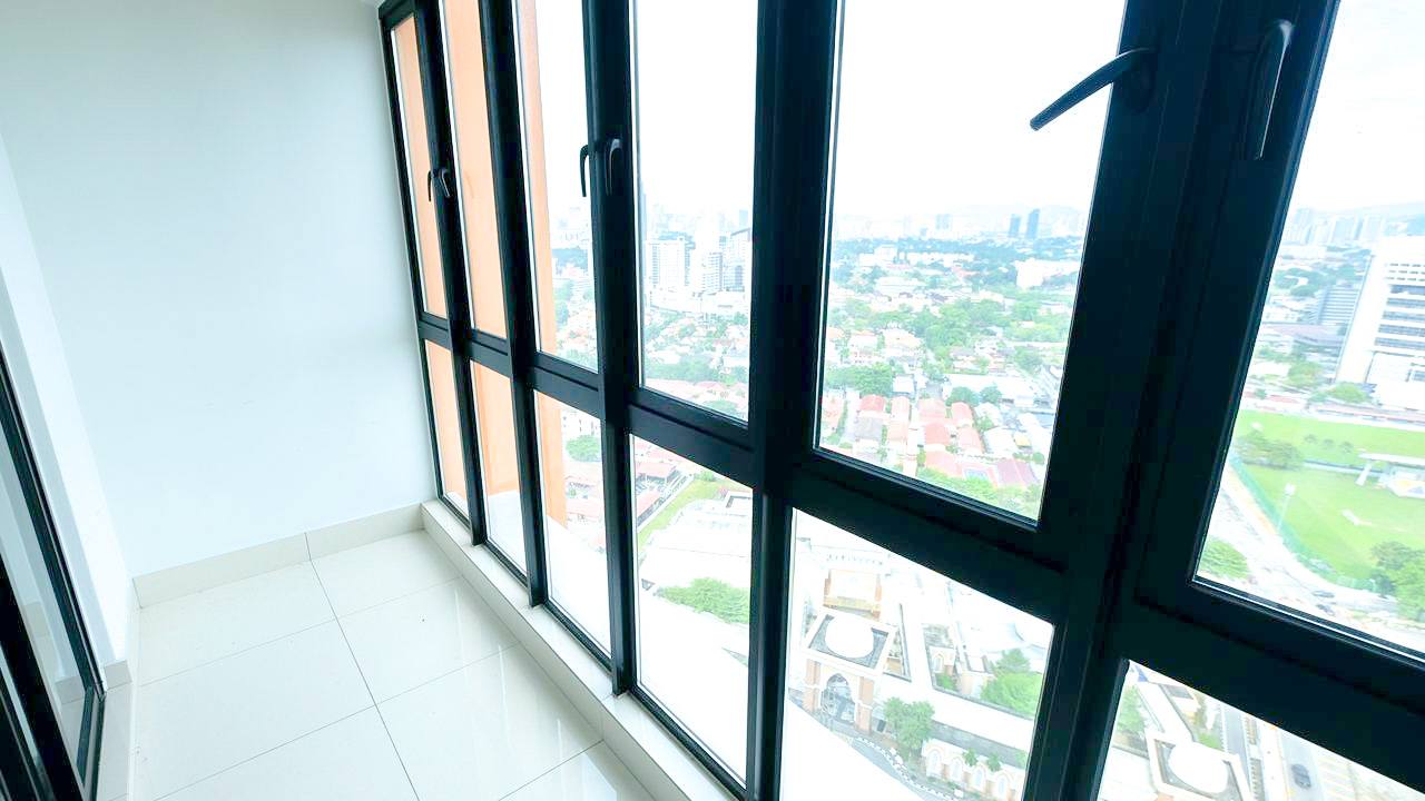 The Haute Gurney Condo Fully Furnish - photo 8