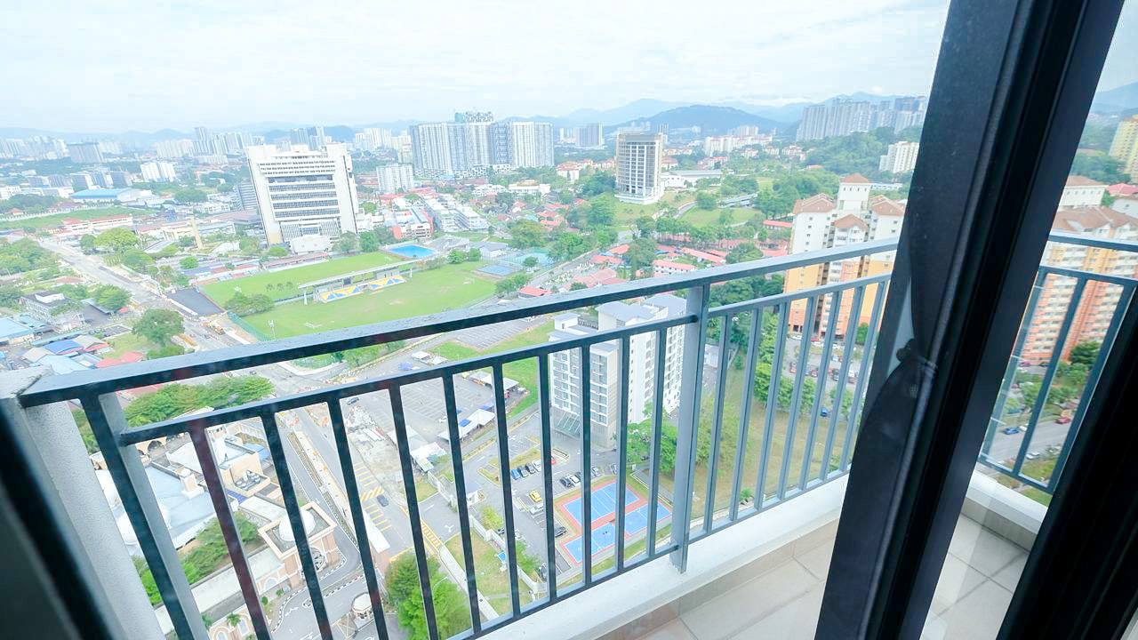 The Haute Gurney Condo Fully Furnish - photo 11