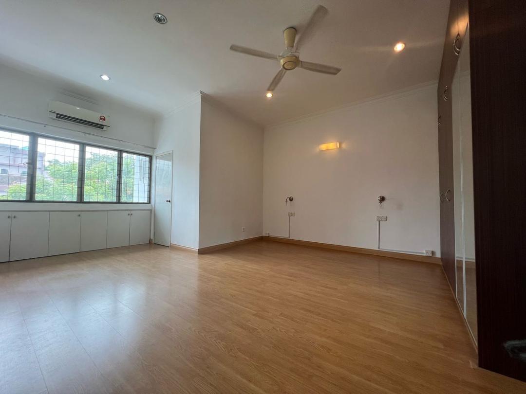 Double Storey Rahim Kajai Partly Furnish - photo 10