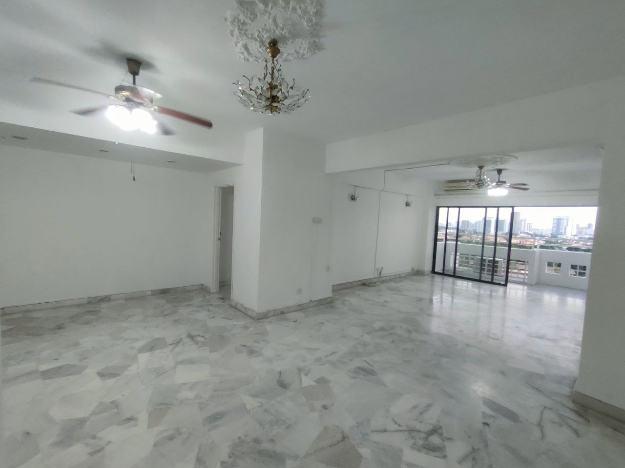High Floor Kiara Park Ttdi Partly Furnish - photo 2