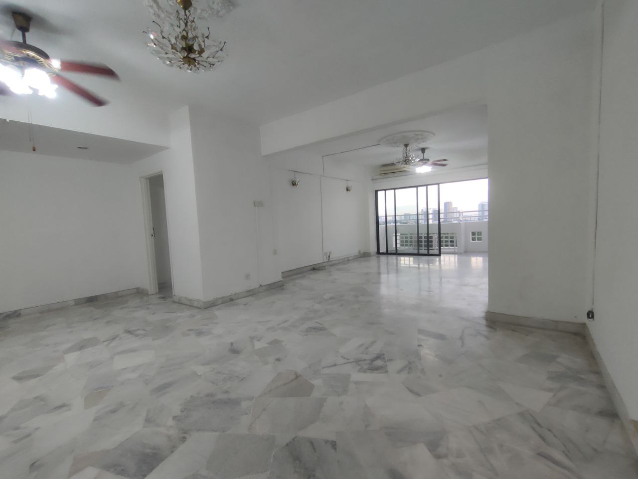 High Floor Kiara Park Ttdi Partly Furnish - photo 3