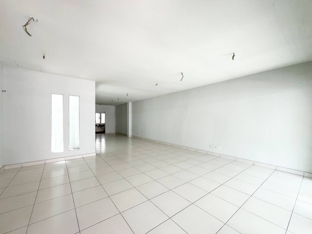 Three Storey Serissa Denai Alam Unfurnished - photo 4