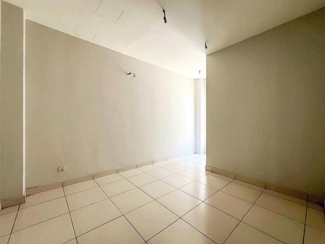 Three Storey Serissa Denai Alam Unfurnished - photo 8