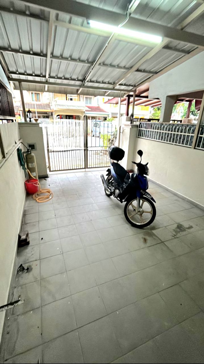Three Storey Taman Sentul Jaya Intermediate - photo 2