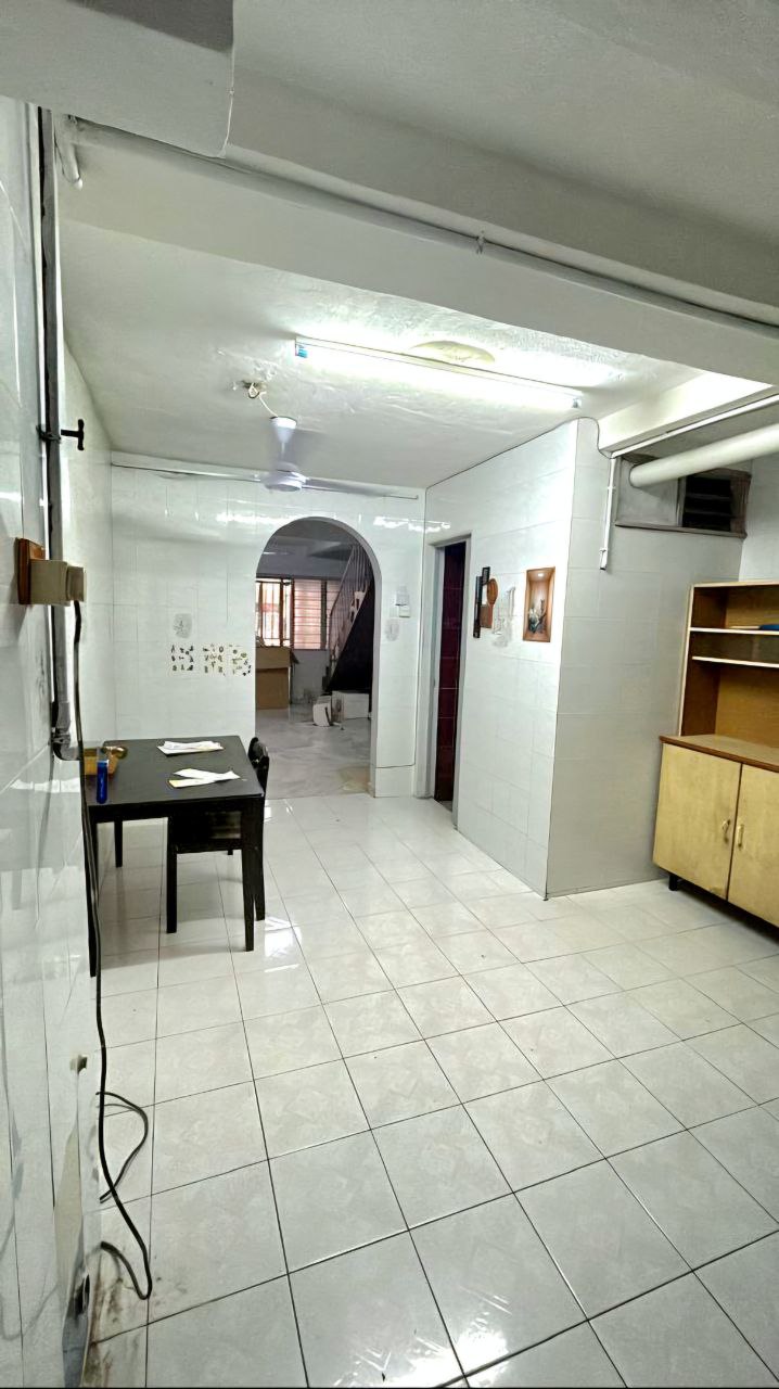Three Storey Taman Sentul Jaya Intermediate - photo 5