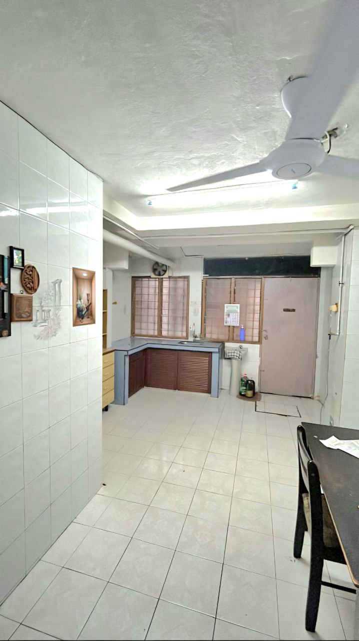 Three Storey Taman Sentul Jaya Intermediate - photo 7