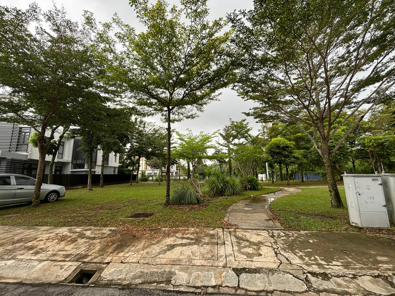Double Storey Laman Glenmarie Shah Alam - photo 3