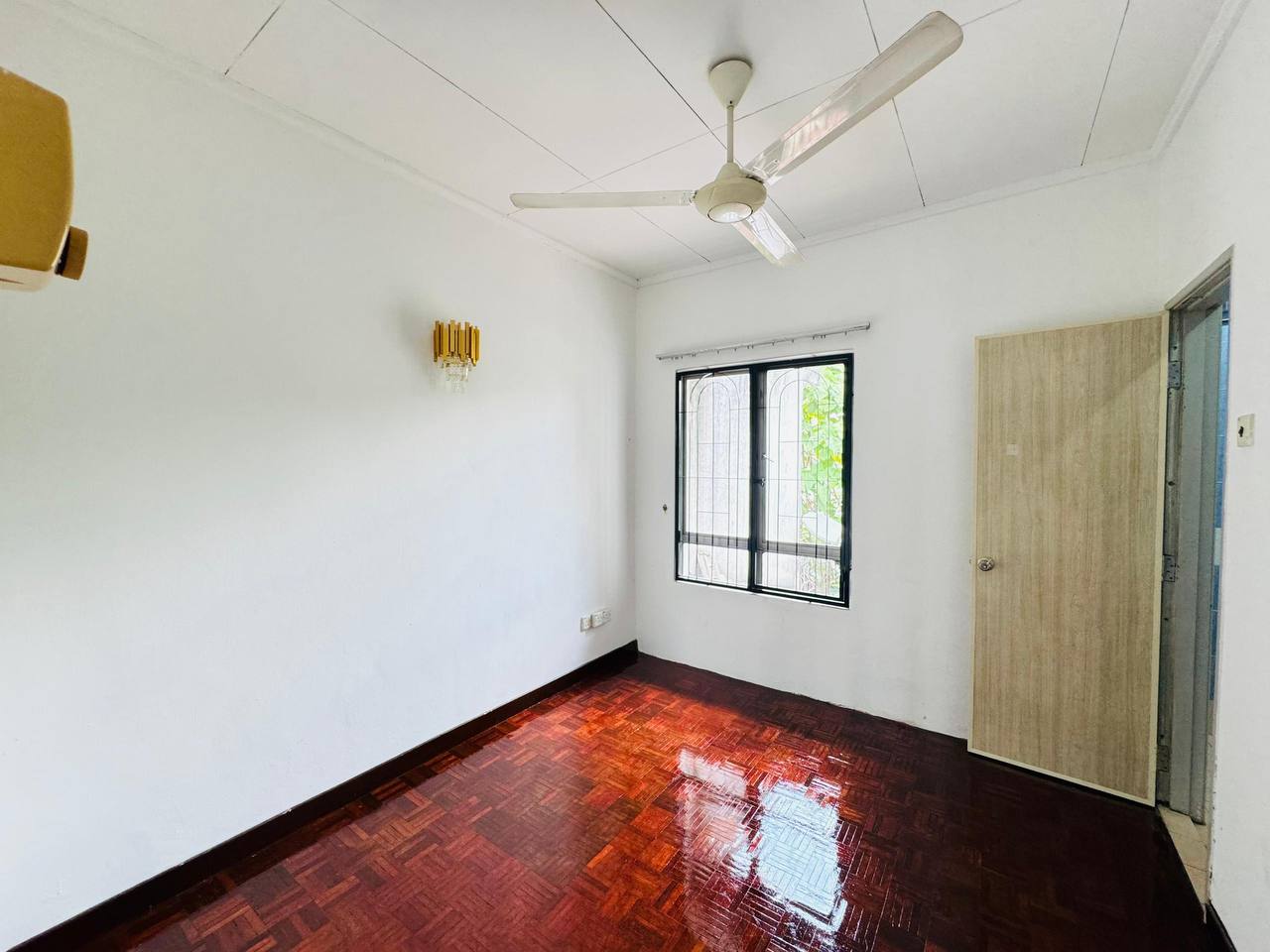 Double Storey Jalan Nova Subang Bestari - photo 13