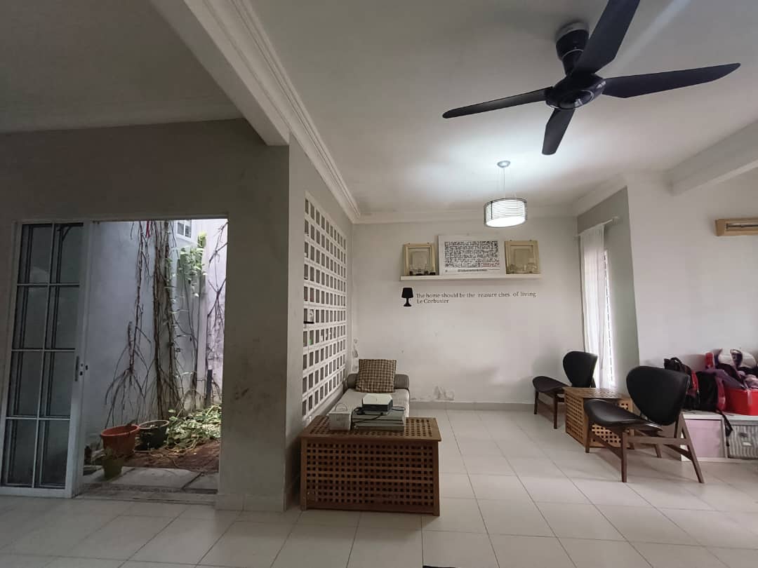 Double Storey Inter Jalan Nova Subang Bestari - photo 2