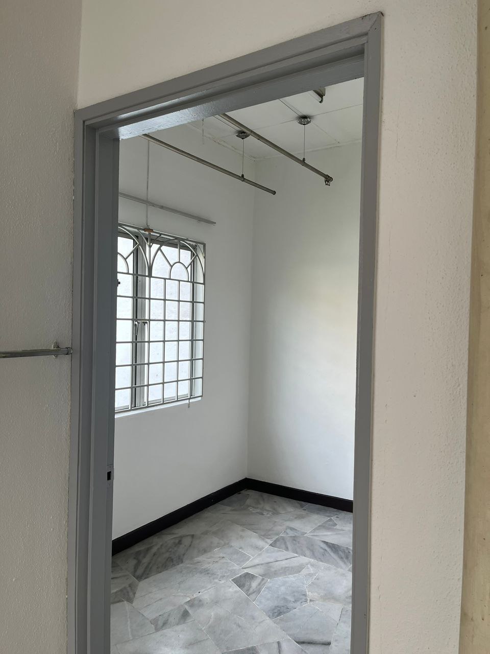 Endlot Usj 4 Subang Jaya Partly Furnish - photo 2
