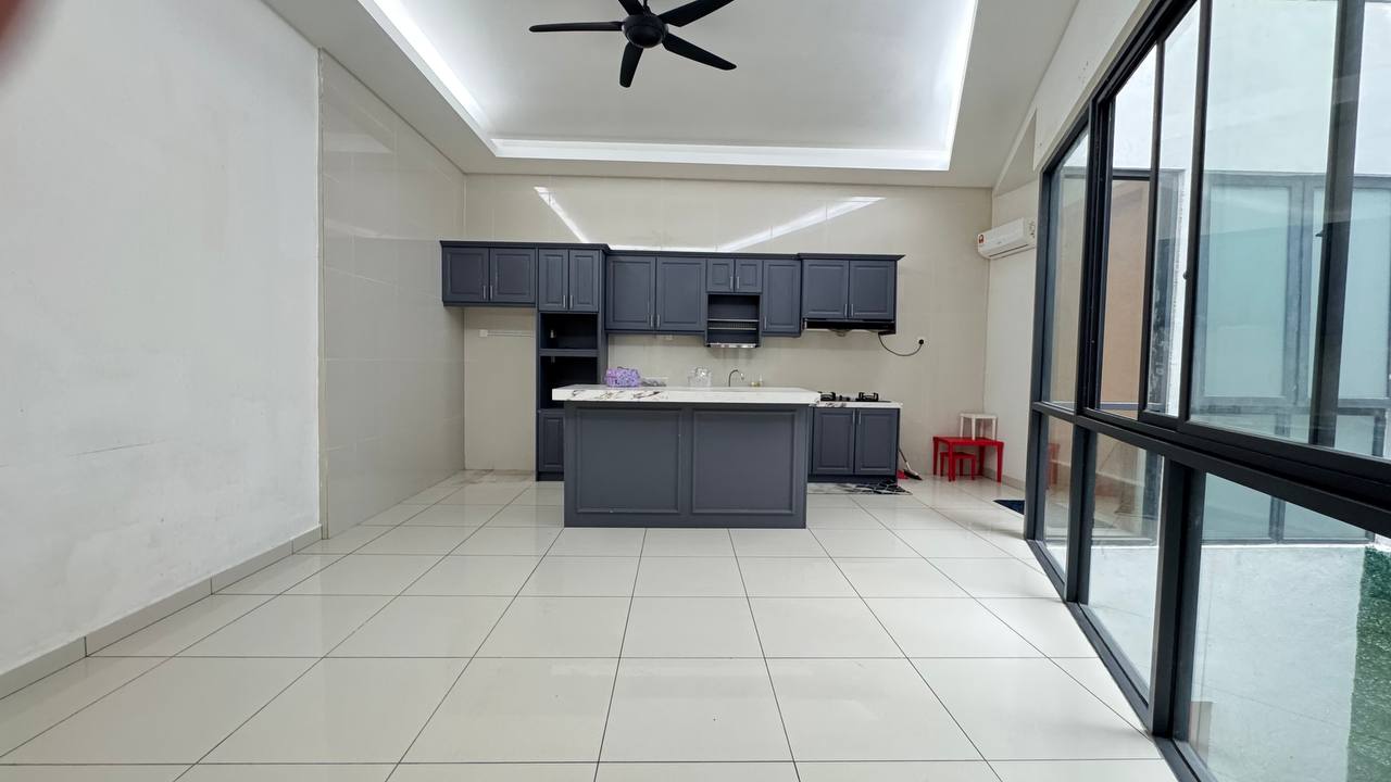 Empire Residence 4 Storey Superlink Villa - photo 3