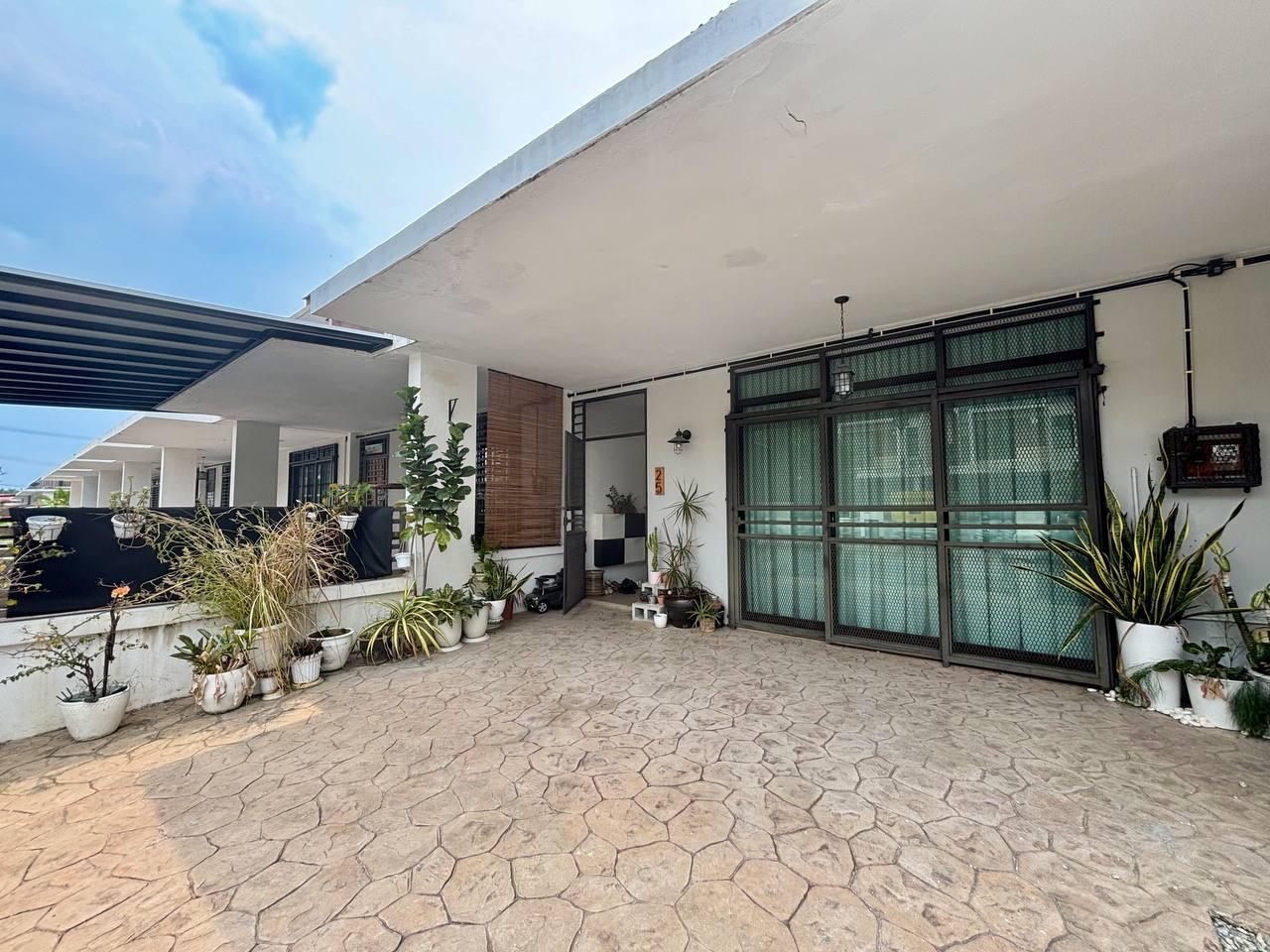 Double Storey Saujana Klia Fasa 2 Intermediate - photo 2
