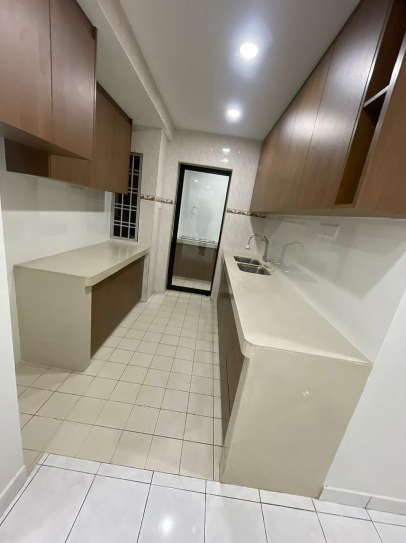 Low Floor Pelangi Damansara Persiaran Surian Kota - photo 2