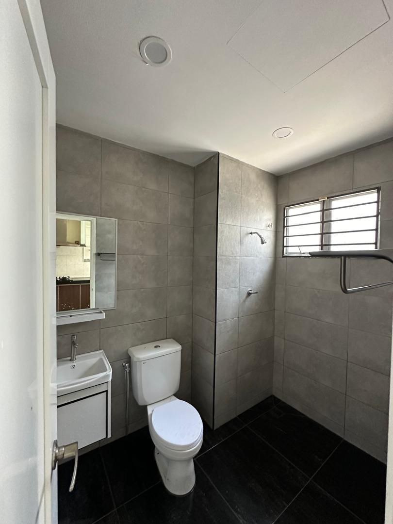 Double Storey Terrace Usj 22 Partly Furnish - photo 12