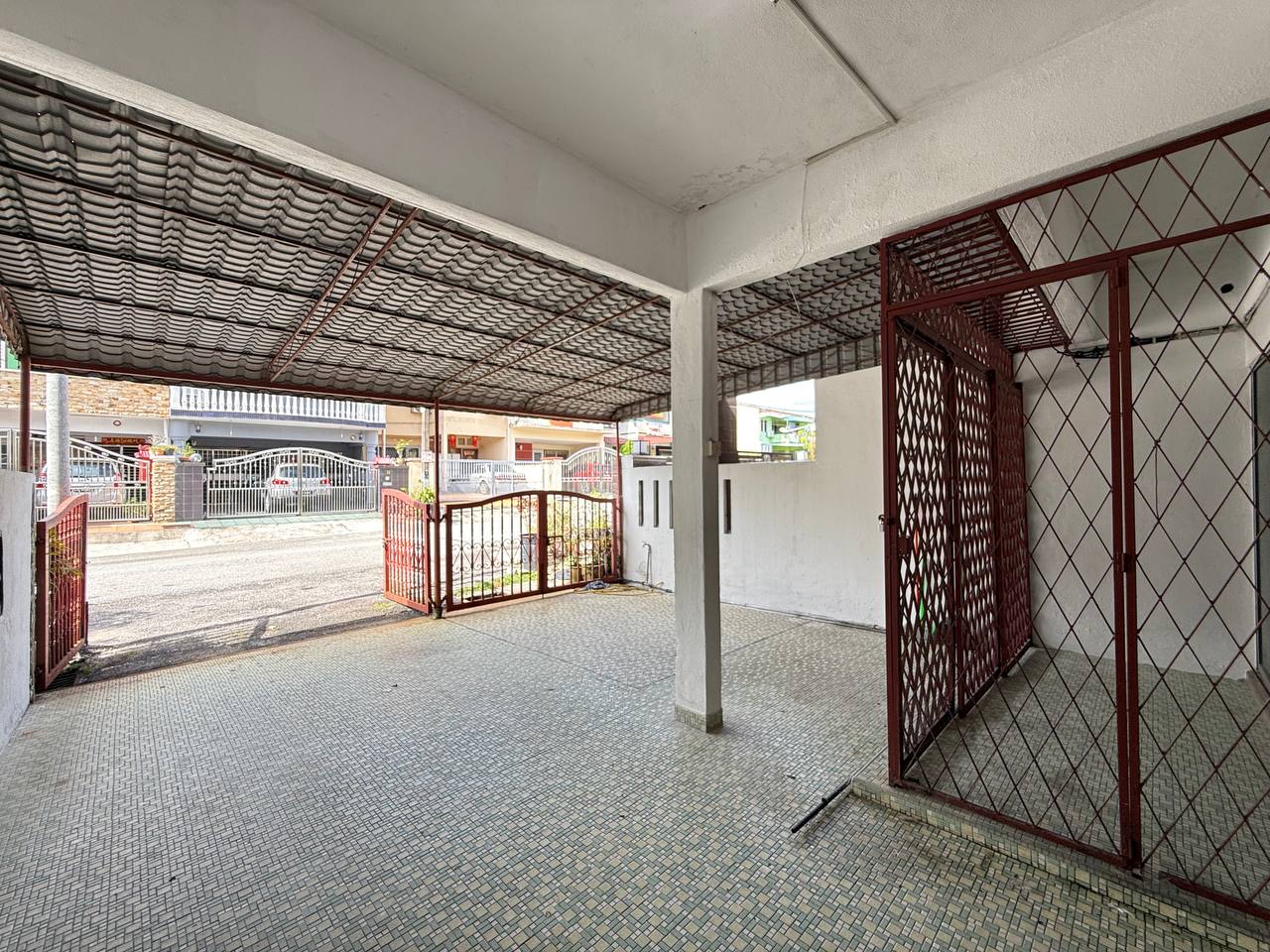 Double Storey Taman Sri Watan Ampang - photo 2