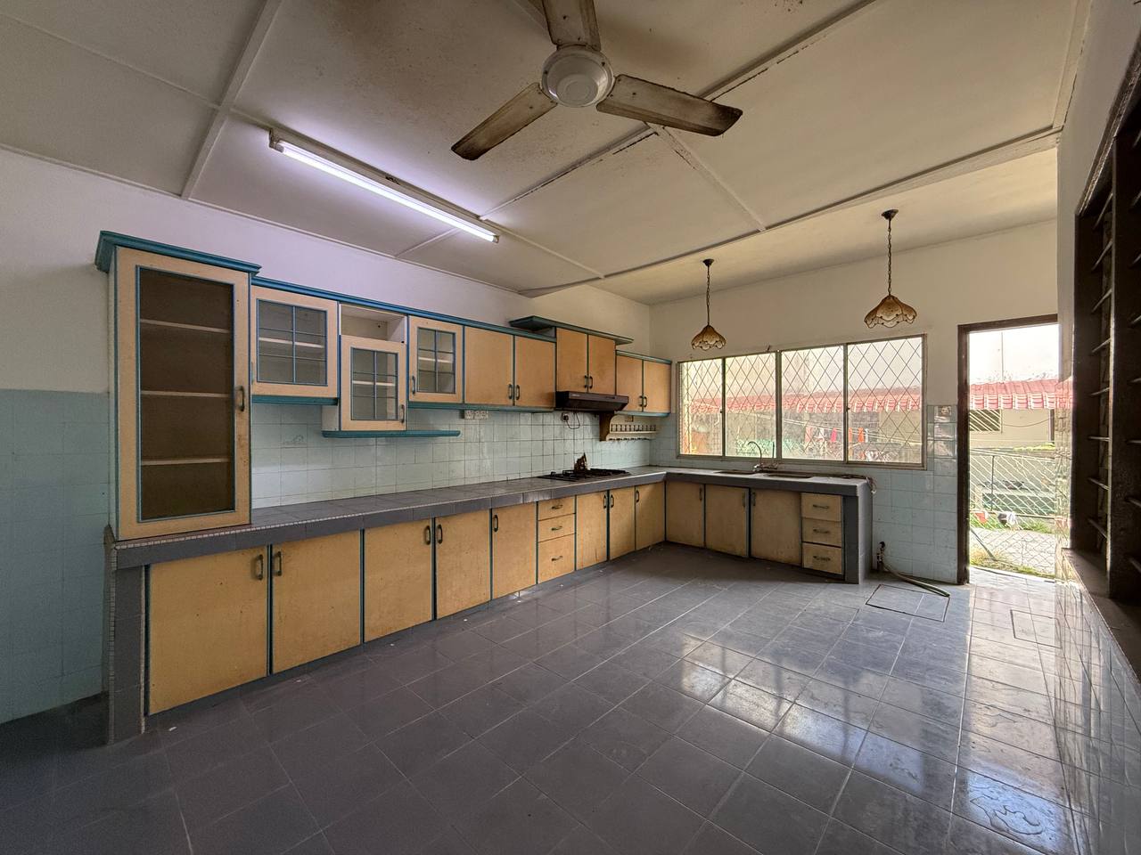 Double Storey Taman Sri Watan Ampang - photo 8